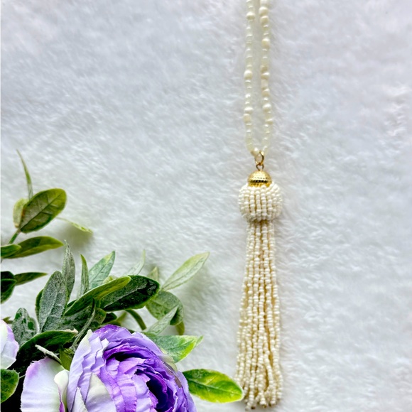 Long Uranium Glass Tassel Women’s Necklace - Picture 5 of 8